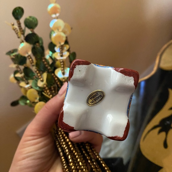 Handmade beaded seashell Artificial flower stems with Chinese vase - Picture 6 of 7